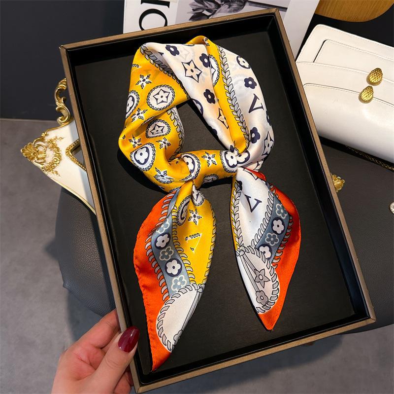 Квадратный шарф 70 см для женщ – обзор и цена Scarf Silk Square